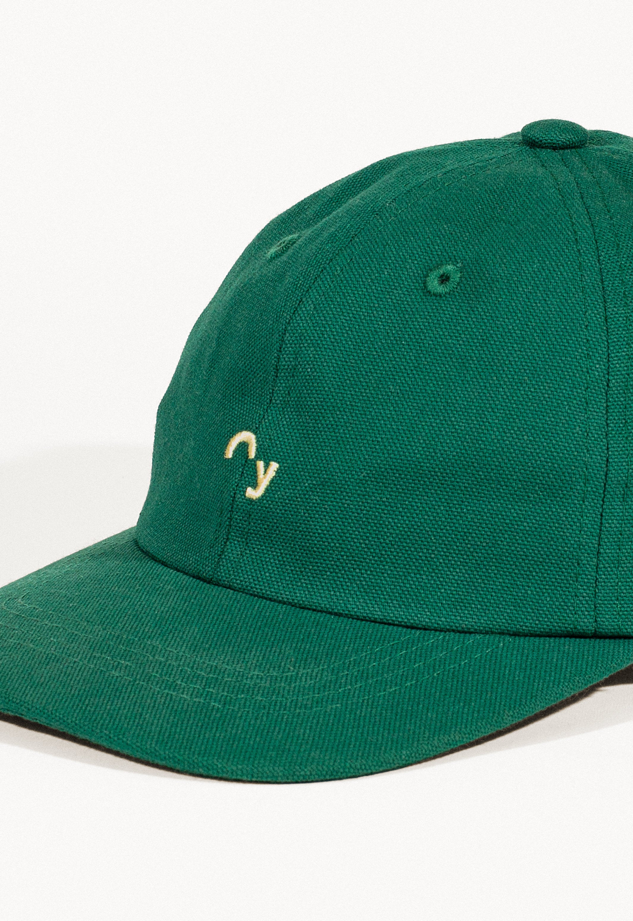 Dad Cap „Oy“ in Immergrün