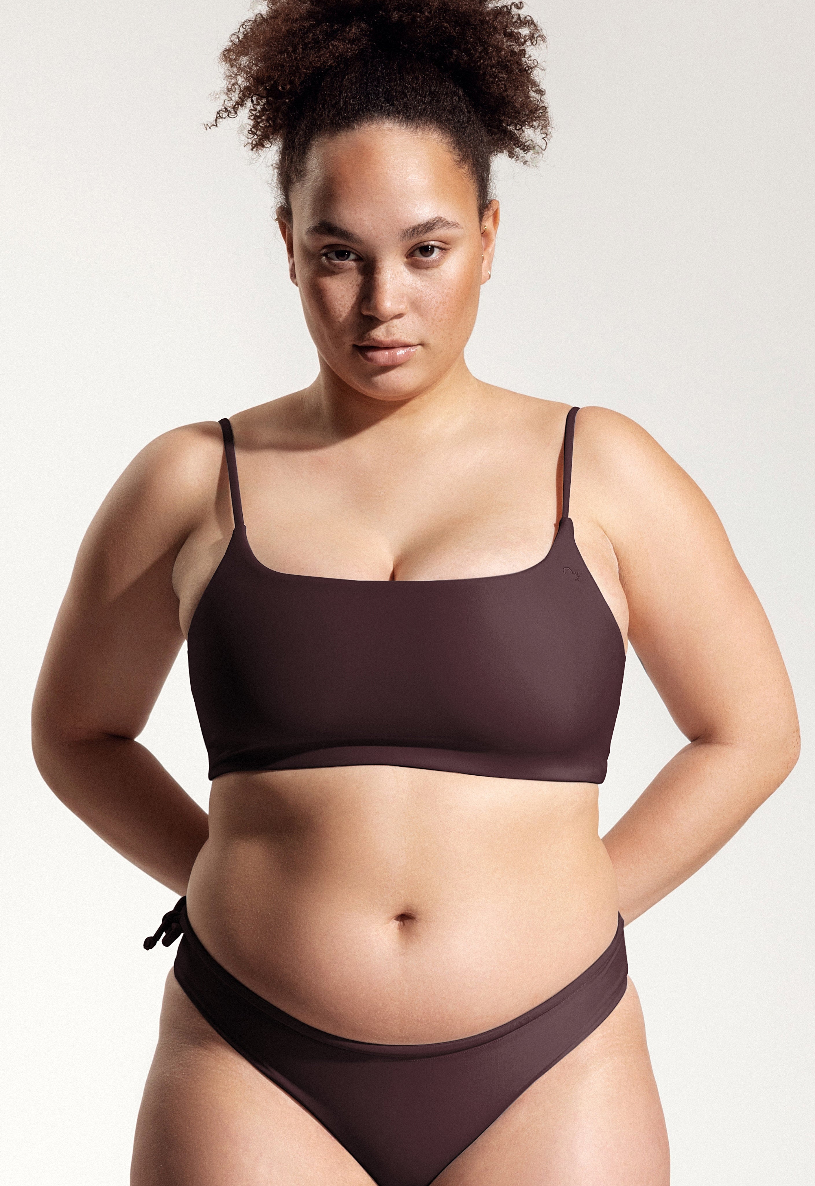 Surf Bikini Oberteil „Buri“ in Auberginenviolett