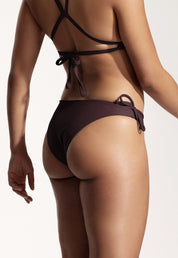 Surf Bikini Hose „Mako“ in Auberginenviolett
