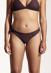 Surf Bikini Hose „Mako“ in Auberginenviolett