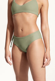 Surf Bikini Hose „Opah“ in Salbeigrün
