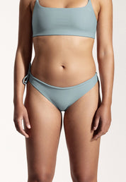 Surf Bikini Hose „Mako“ in Eisblau