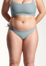 Surf Bikini Hose „Mako“ in Eisblau