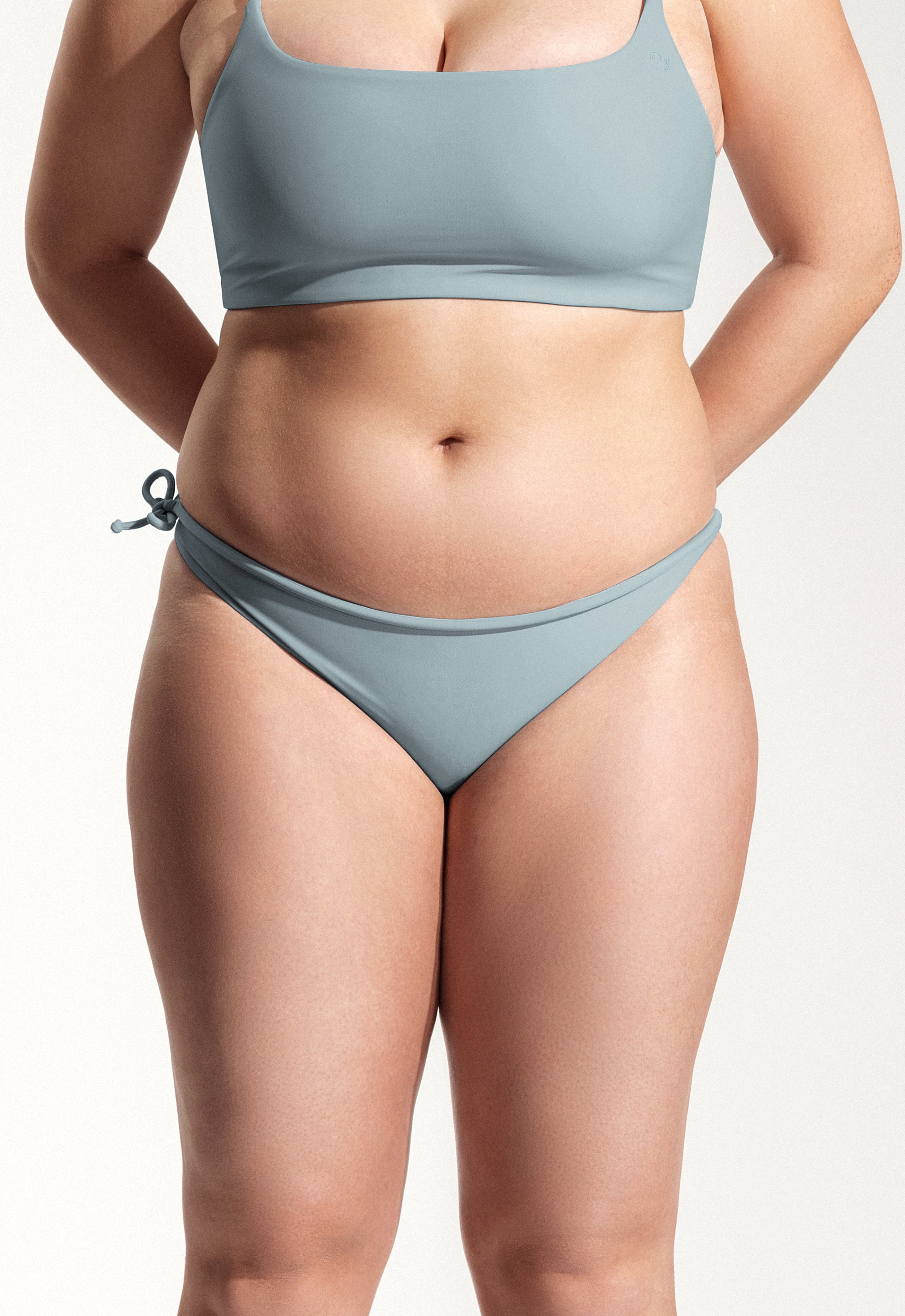Surf Bikini Hose „Mako“ in Eisblau