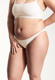 Surf Bikini Bottom „Mako“ in creme white