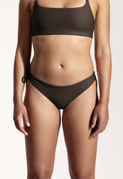 Surf Bikini Hose „Mako“ in Dunkelbraun