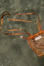 Meduse × Oy Tasche in Kupfer