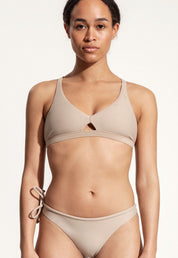 Surf Bikini Oberteil „Coho“ in Blassbraun 6