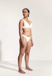 Bikini Hose „Oroshi“ in Weiss gerippt 3