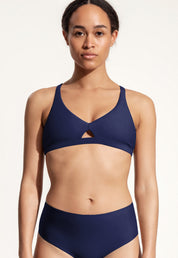 Surf Bikini Oberteil „Coho“ in Nachtblau 1